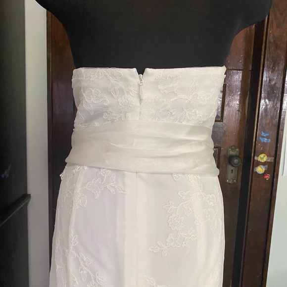 Beautiful by Enzoani Wedding Gown Size 24 NWOT - Picture 11 of 14